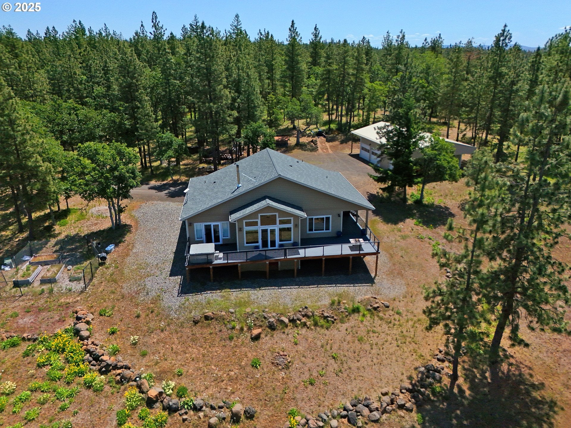 Goldendale, Washington, 98620, United States, 2 Bedrooms Bedrooms, ,2 BathroomsBathrooms,Residential,For Sale,1906644