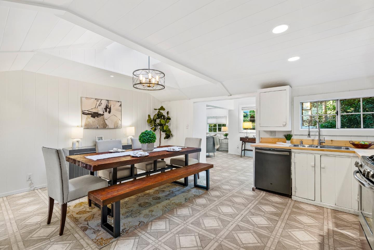 Scotts Valley, California, 95066, United States, 1 Bedroom Bedrooms, ,1 BathroomBathrooms,Residential,For Sale,2002288