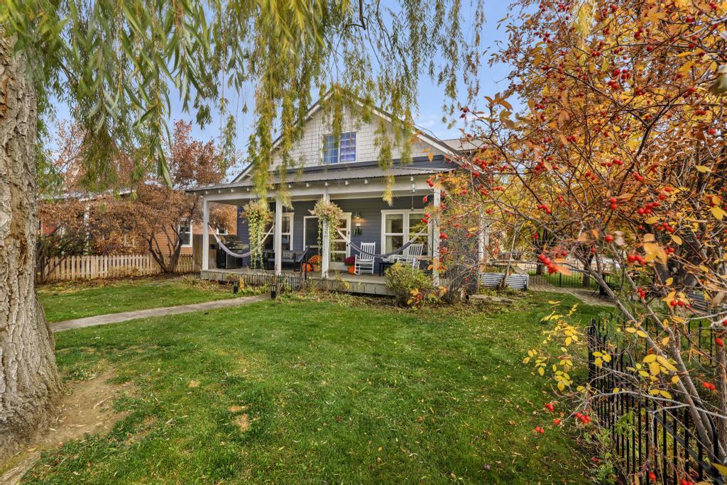 Bellevue, Idaho, 83313, United States, 4 Bedrooms Bedrooms, ,3 BathroomsBathrooms,Residential,For Sale,1989218