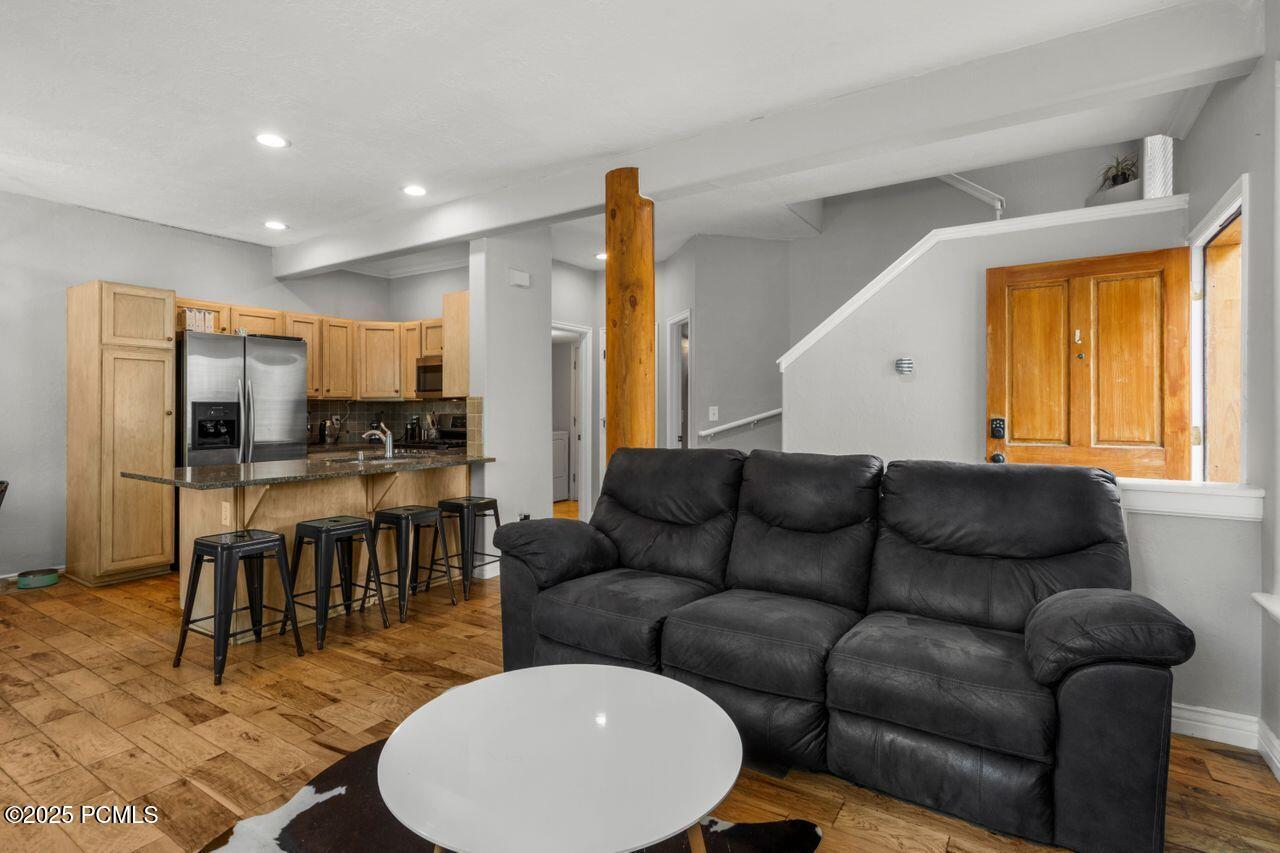 Park City, Utah, 84098, United States, 3 Bedrooms Bedrooms, ,3 BathroomsBathrooms,Residential,For Sale,1826988