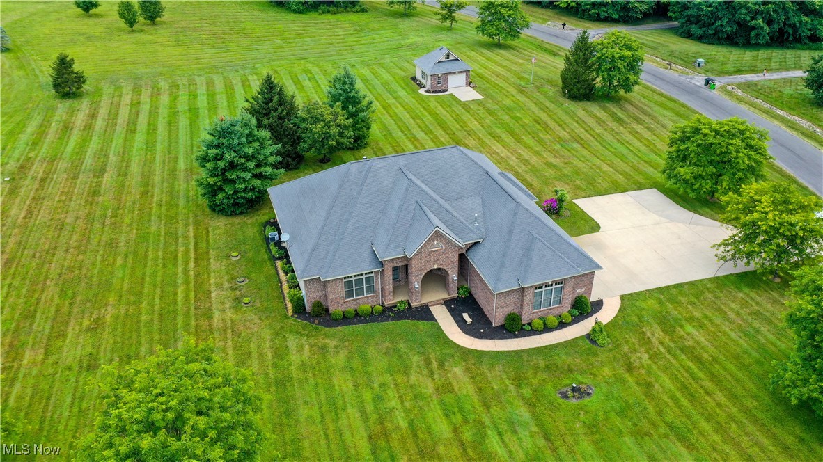 Garrettsville, Ohio, 44231, United States, 3 Bedrooms Bedrooms, ,3 BathroomsBathrooms,Residential,For Sale,1890626