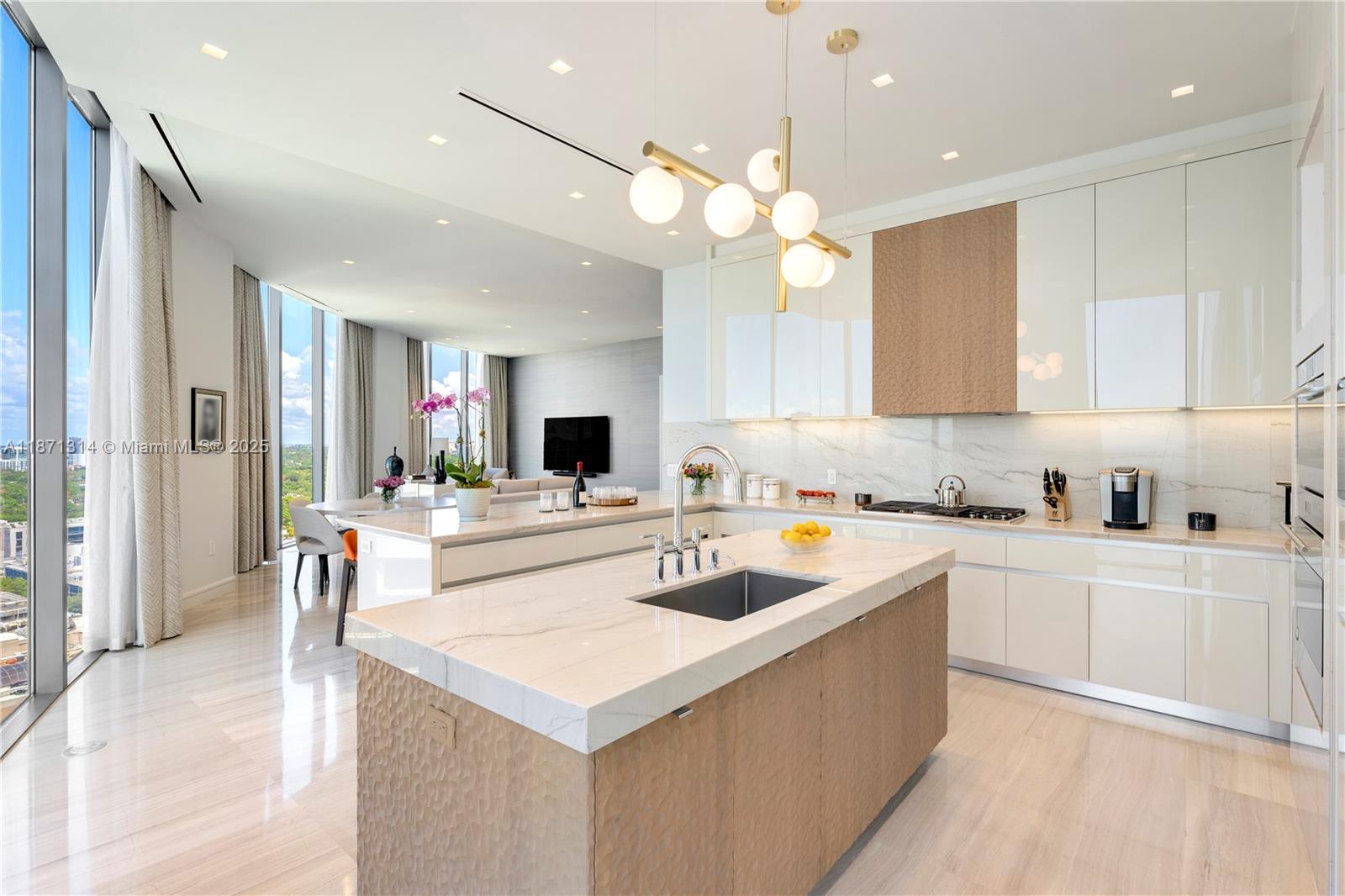 Coconut Grove, Florida, 33133, United States, 4 Bedrooms Bedrooms, ,5 BathroomsBathrooms,Residential,For Sale,1939208