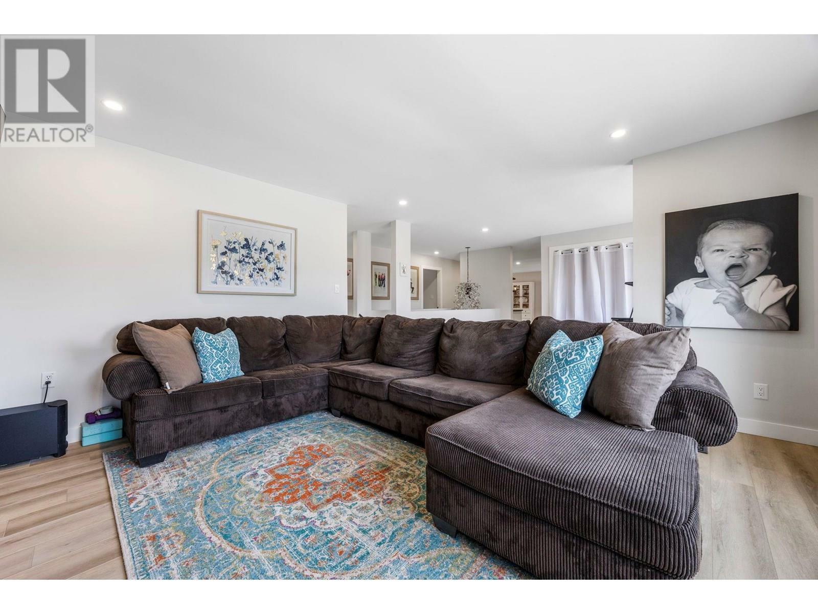 PENTICTON, British Columbia, V2A 1A7, CA, 6 Bedrooms Bedrooms, ,4 BathroomsBathrooms,Residential,For Sale,1859946