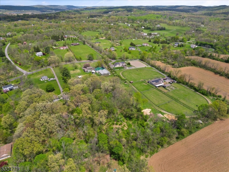 Lebanon Twp., New Jersey, 08827, United States, 4 Bedrooms Bedrooms, ,3 BathroomsBathrooms,Residential,For Sale,1847563