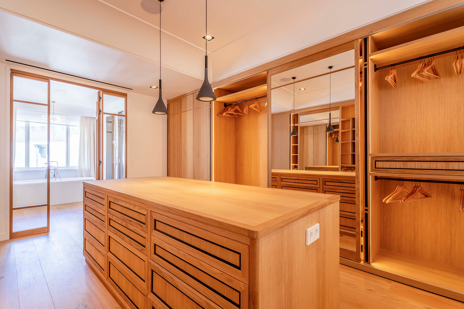  Exclusive 4th floor with garage and designer renovation in Justicia. Madrid - 物件實景
