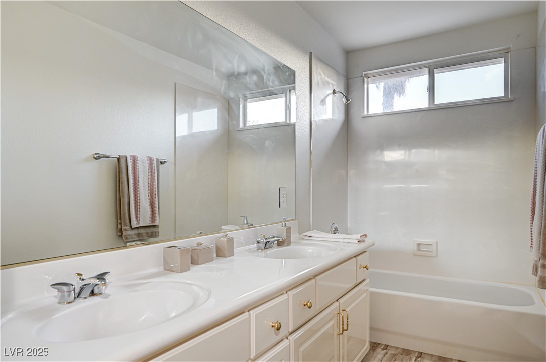 Las Vegas, Nevada, 89141, United States, 3 Bedrooms Bedrooms, ,3 BathroomsBathrooms,Residential,For Sale,1971377