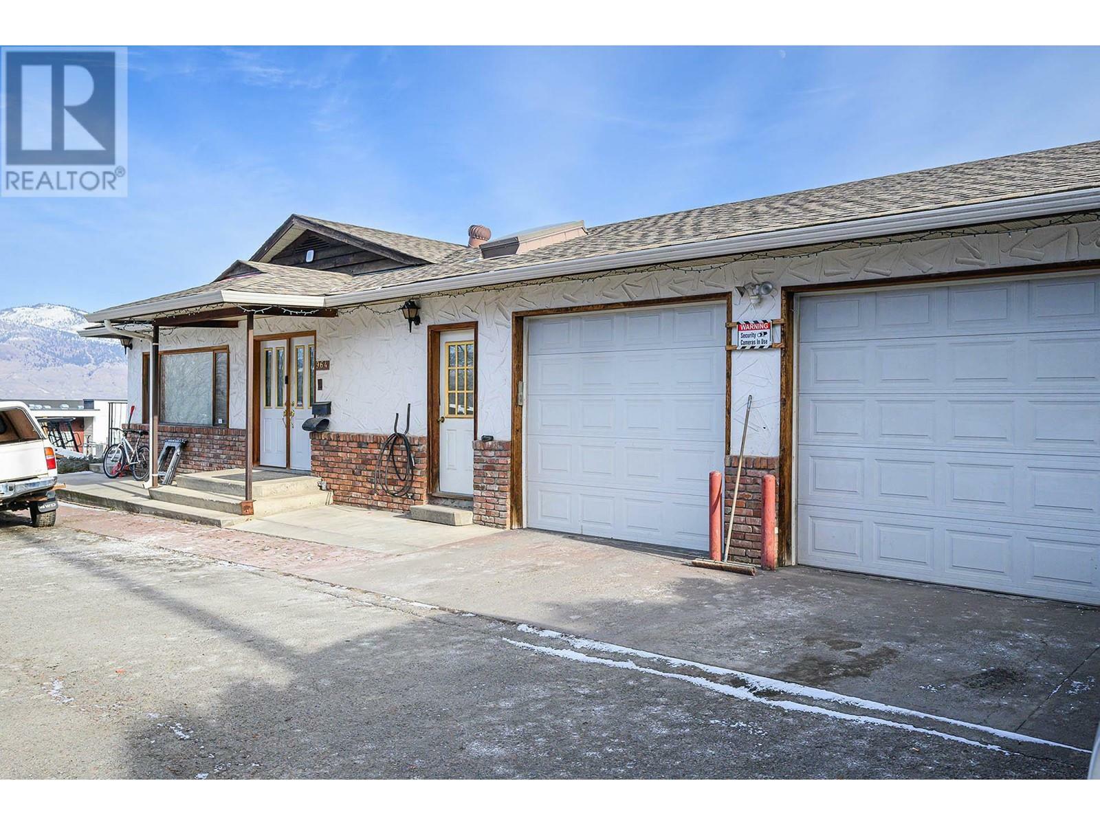 KAMLOOPS, British Columbia, V2C 1B3, CA, 4 Bedrooms Bedrooms, ,3 BathroomsBathrooms,Residential,For Sale,1839127