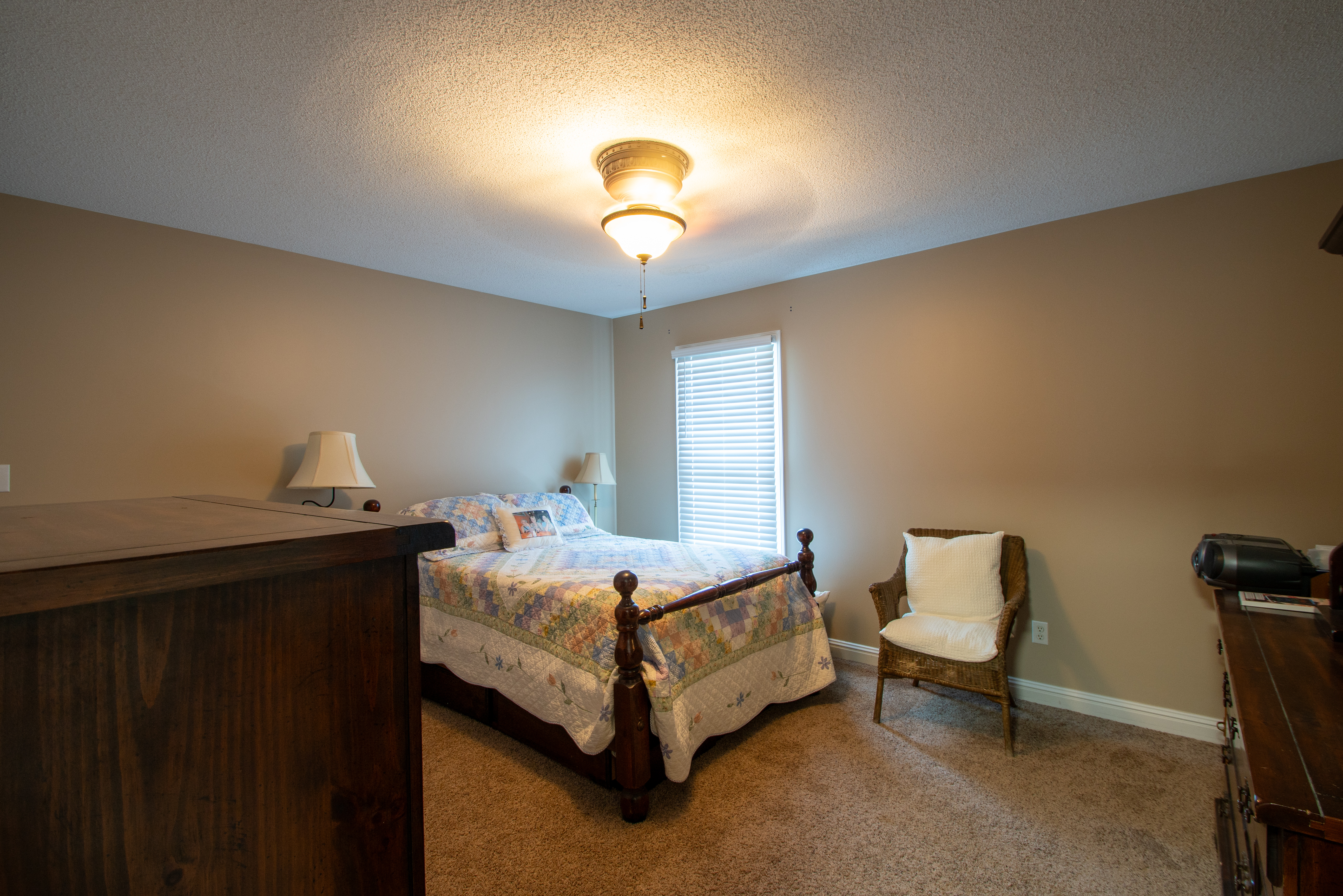 Paducah, Kentucky, 42003, United States, 4 Bedrooms Bedrooms, ,2 BathroomsBathrooms,Residential,For Sale,1974262