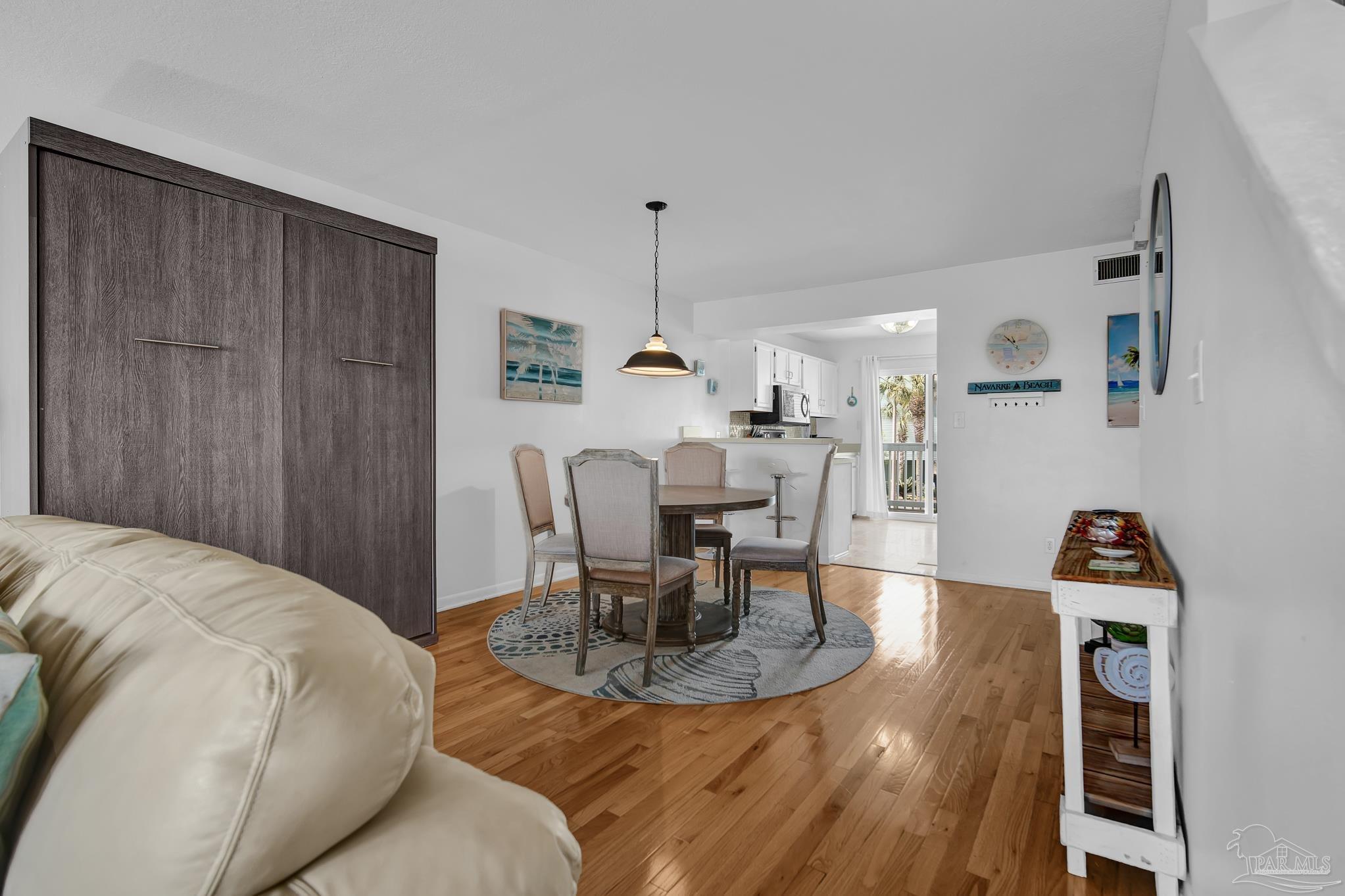 Navarre Beach, Florida, 32566, United States, 2 Bedrooms Bedrooms, ,3 BathroomsBathrooms,Residential,For Sale,1968744