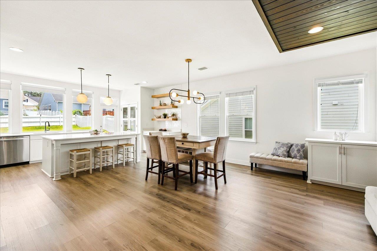 Tallahassee, Florida, 32311, United States, 4 Bedrooms Bedrooms, ,3 BathroomsBathrooms,Residential,For Sale,1907492