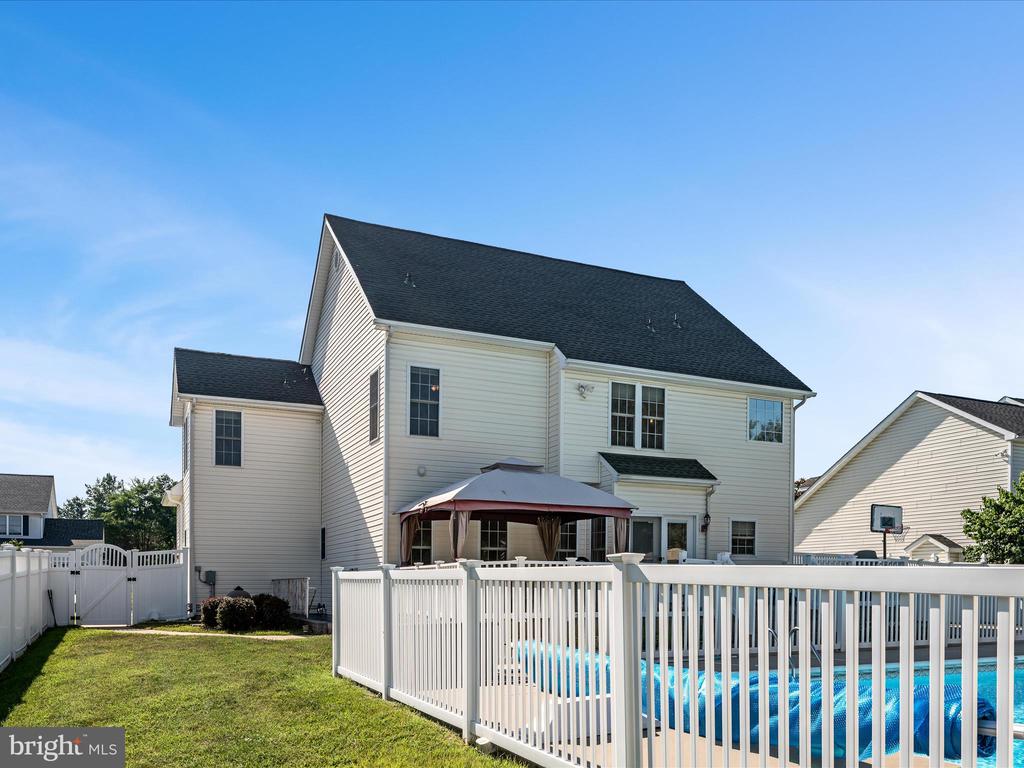 Stephens City, Virginia, 22655, United States, 4 Bedrooms Bedrooms, ,4 BathroomsBathrooms,Residential,For Sale,1905716