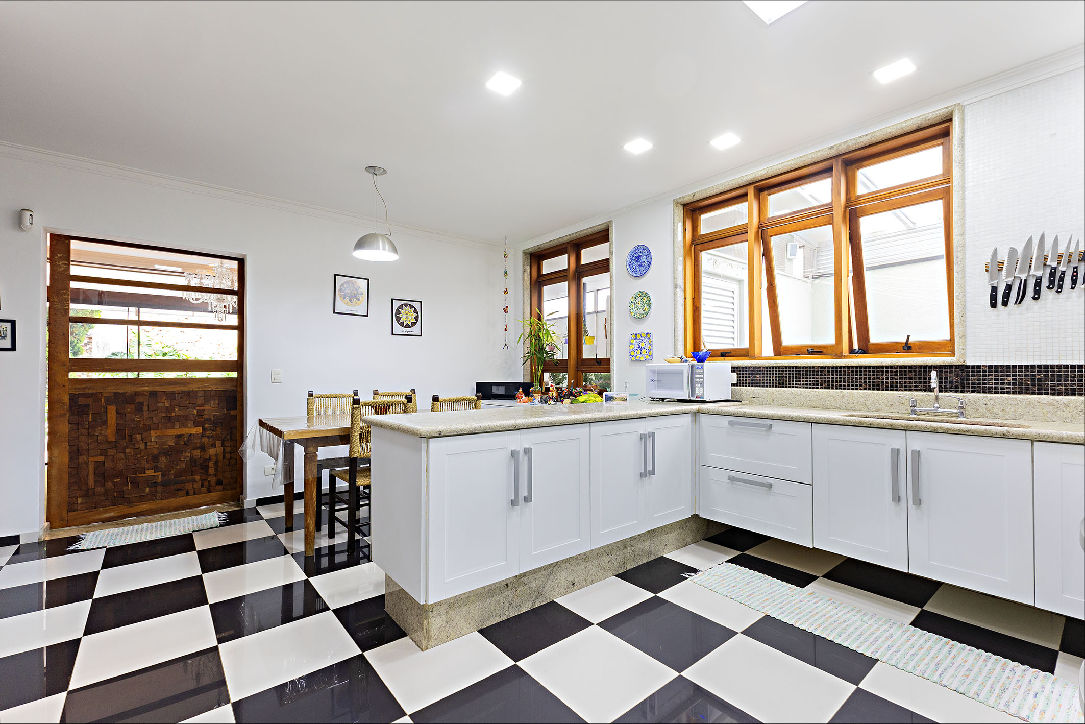 Exclusive residence in a distinctive gated community with five suites - 物件實景