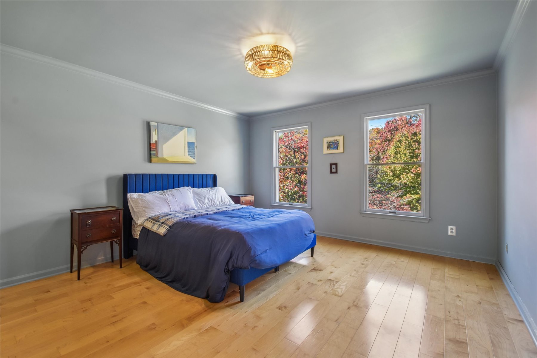  Distinctive Colonial Home Located in Well-Established Neighborhood - 物件實景
