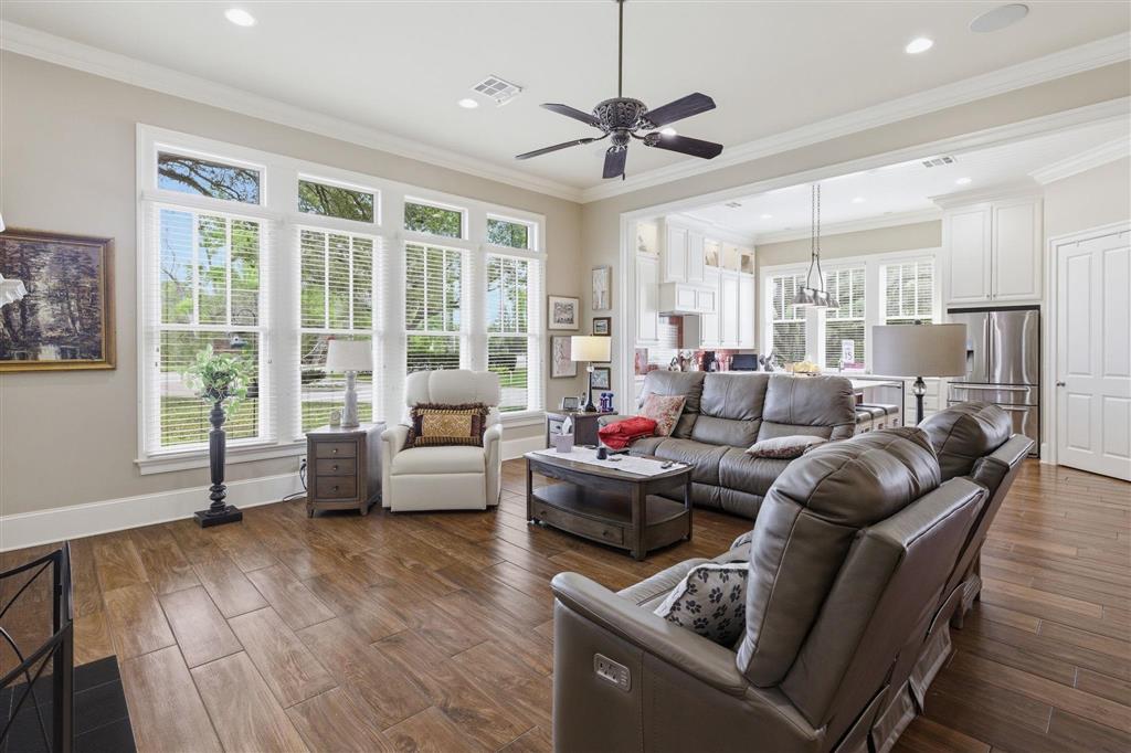 Lake Charles, Louisiana, 70605, United States, 3 Bedrooms Bedrooms, ,3 BathroomsBathrooms,Residential,For Sale,2027172