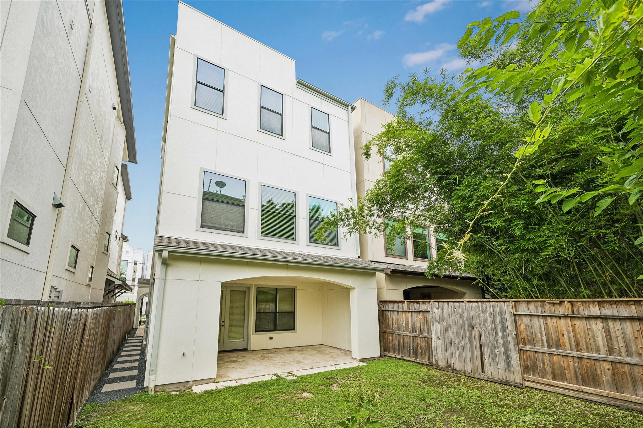  5411 Gibson Street - 物件實景