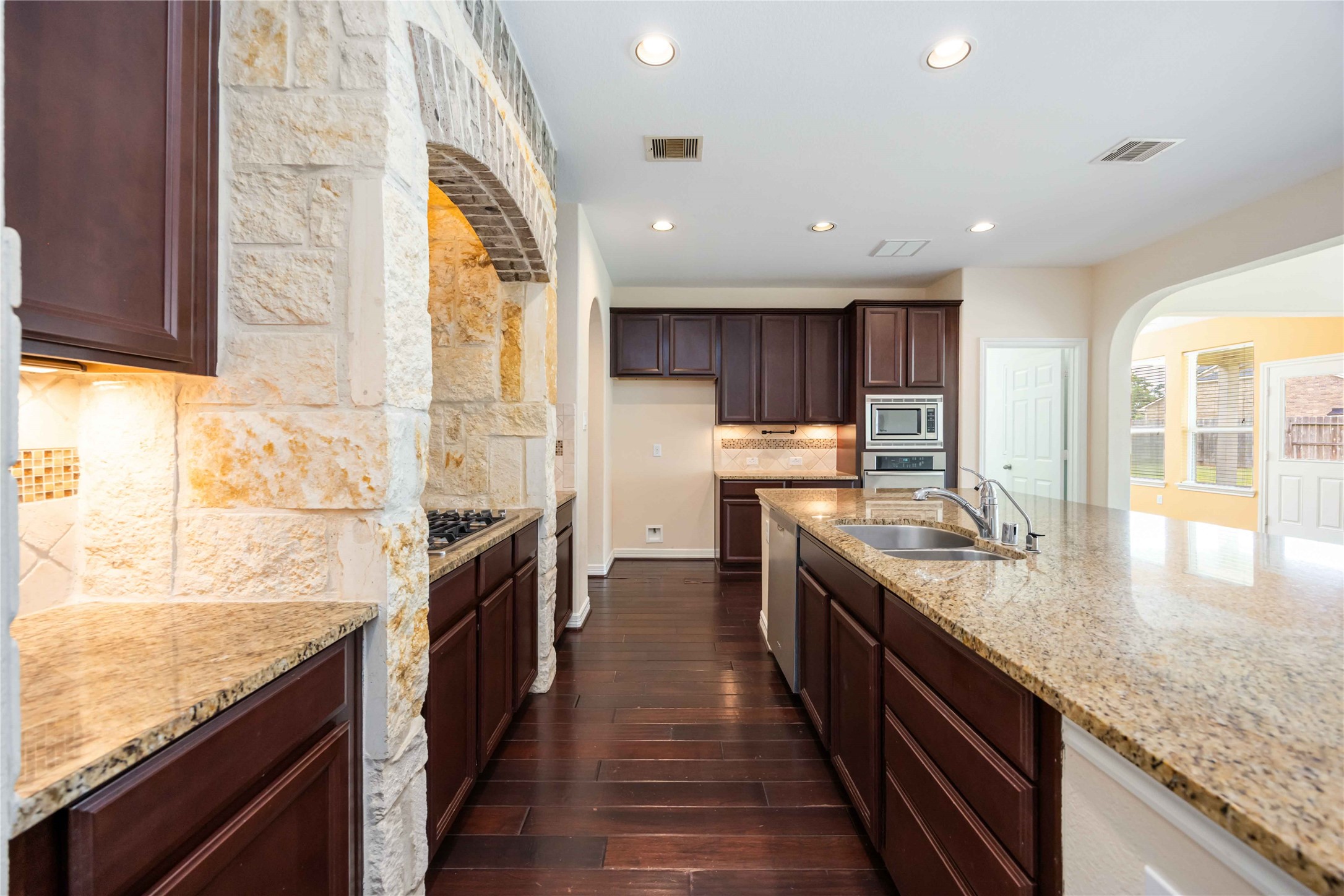 Missouri City, Texas, 77459, United States, 5 Bedrooms Bedrooms, ,4 BathroomsBathrooms,Residential,For Sale,1906951