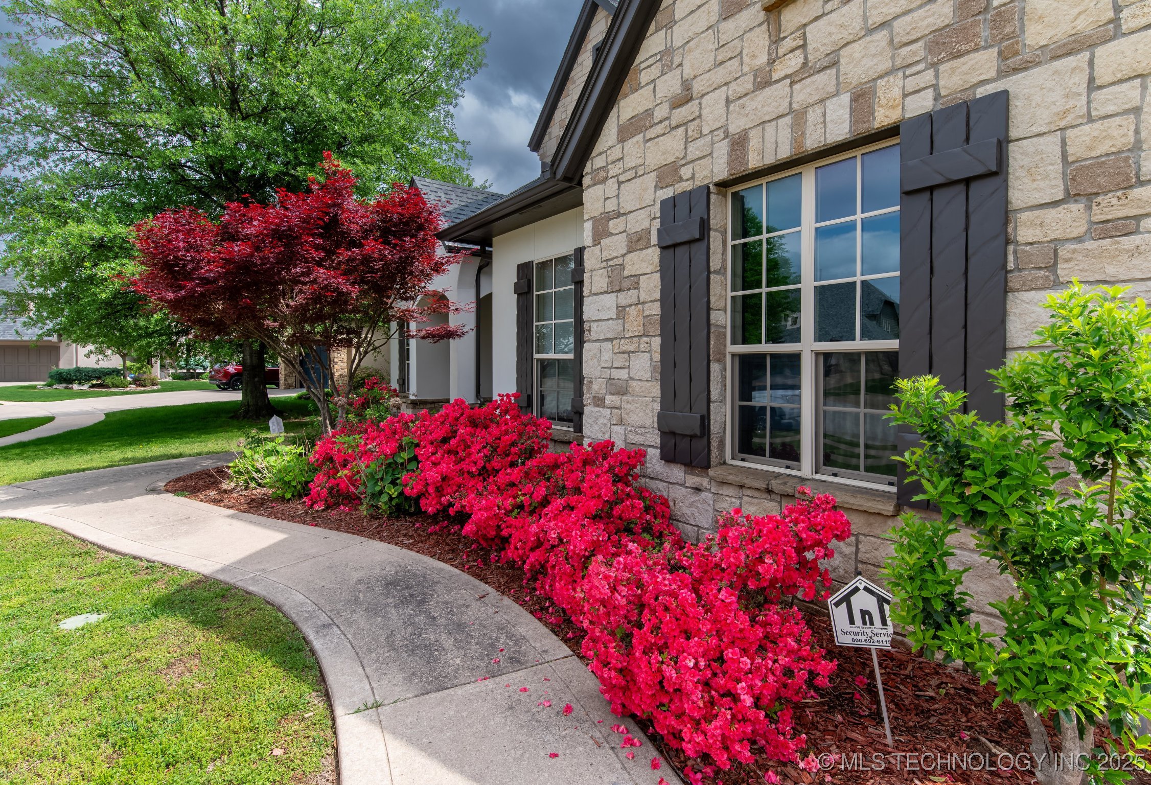 Broken Arrow, Oklahoma, 74011, United States, 4 Bedrooms Bedrooms, ,5 BathroomsBathrooms,Residential,For Sale,1885546