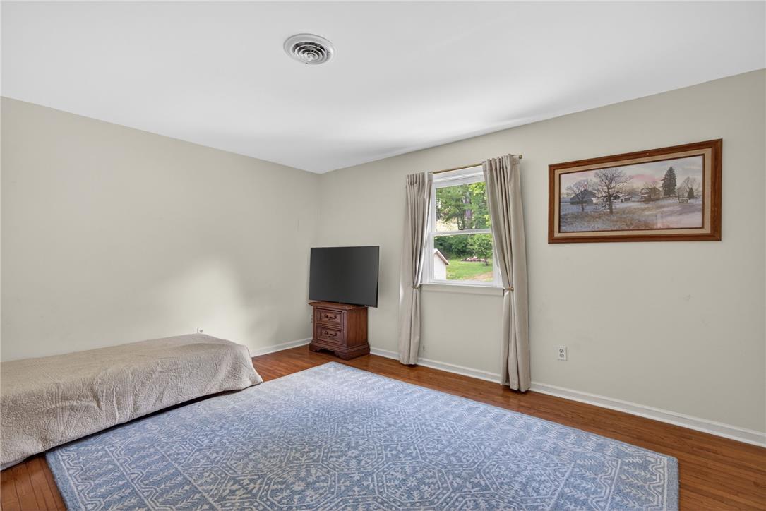 Lower Saucon Twp, Pennsylvania, 18055, United States, 5 Bedrooms Bedrooms, ,4 BathroomsBathrooms,Residential,For Sale,2048315