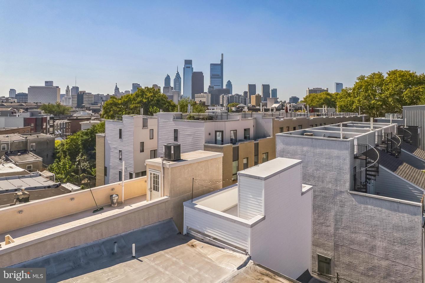 Philadelphia, Pennsylvania, 19130, United States, 4 Bedrooms Bedrooms, ,3 BathroomsBathrooms,Residential,For Sale,1949976