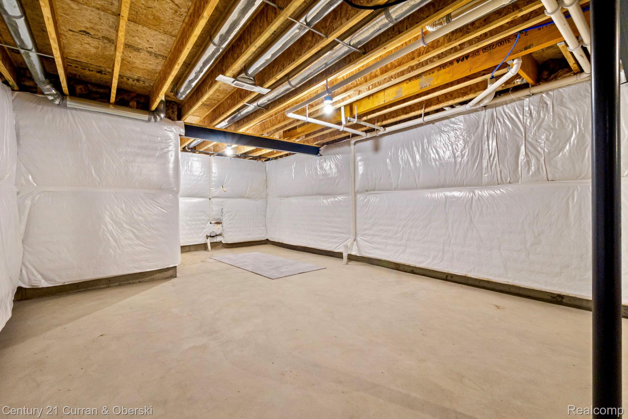 Northville, Michigan, 48168, United States, 2 Bedrooms Bedrooms, ,2 BathroomsBathrooms,Residential,For Sale,1983973