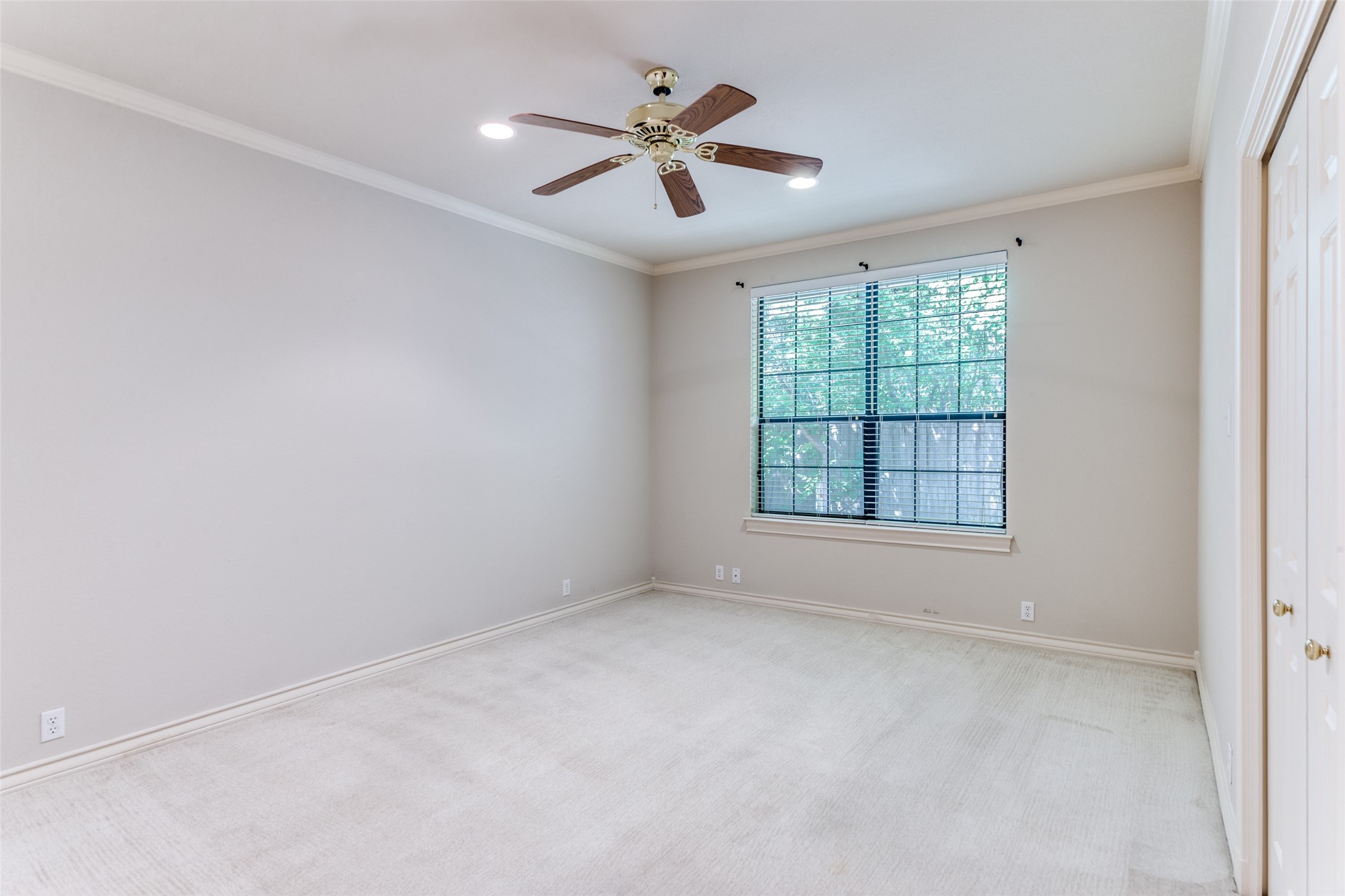 Fort Worth, Texas, 76109, United States, 3 Bedrooms Bedrooms, ,2 BathroomsBathrooms,Residential,For Sale,1918237