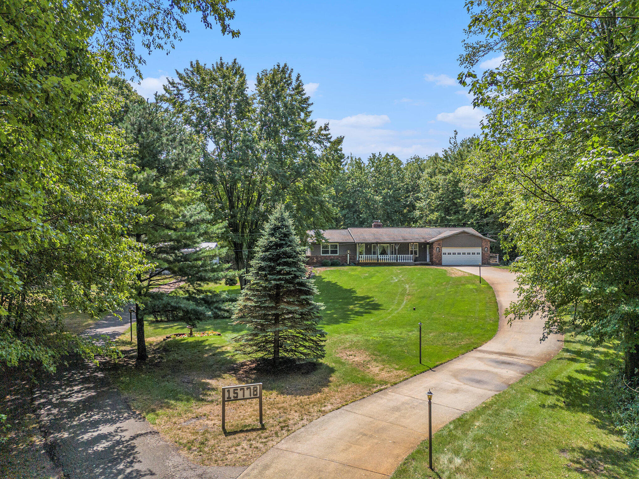 Holland, Michigan, 49424, United States, 3 Bedrooms Bedrooms, ,2 BathroomsBathrooms,Residential,For Sale,1918731