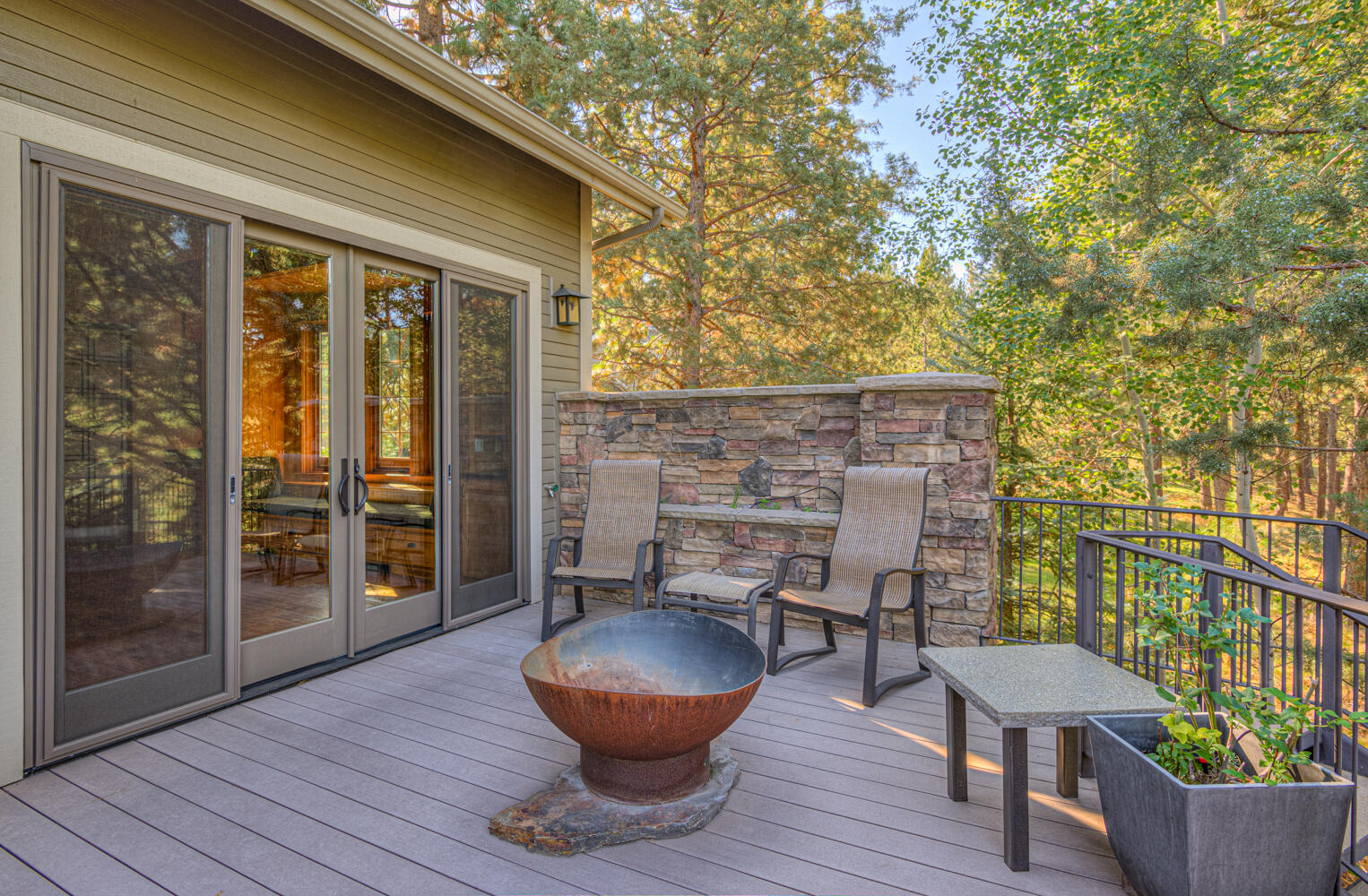 Bend, Oregon, 97703, United States, 4 Bedrooms Bedrooms, ,5 BathroomsBathrooms,Residential,For Sale,1979123