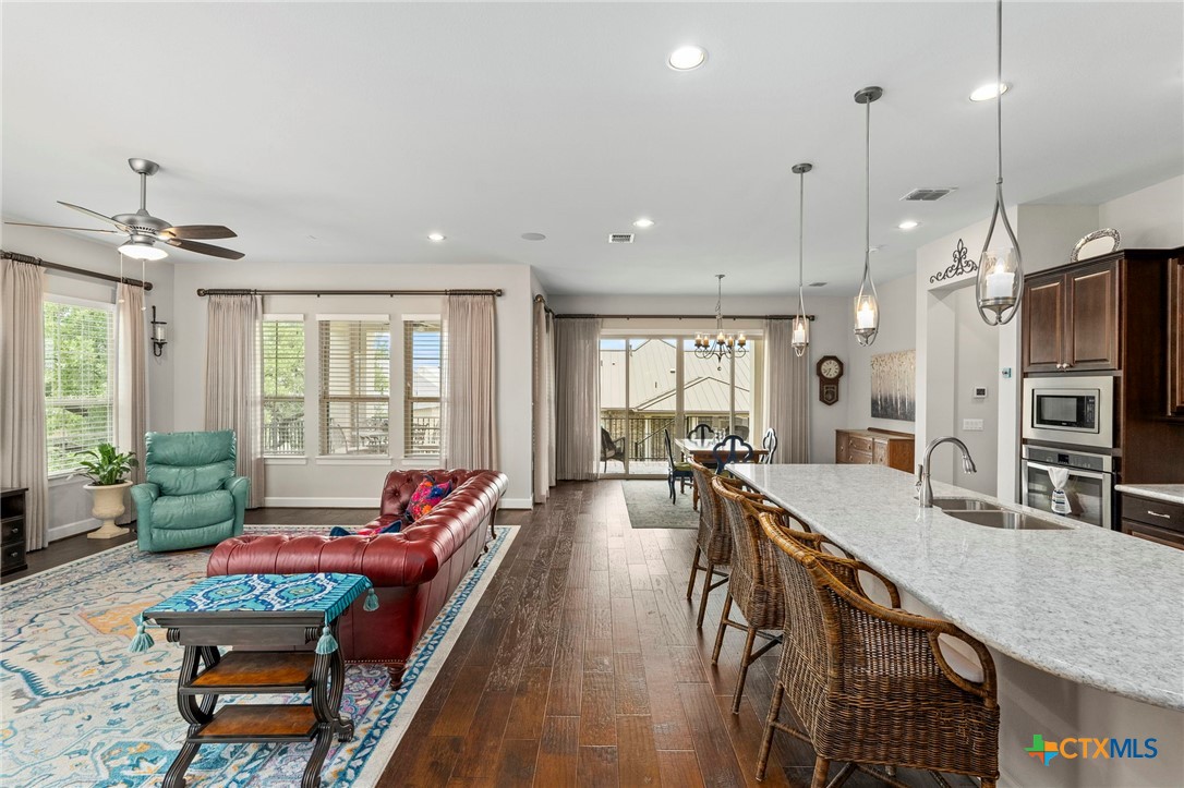 San Marcos, Texas, 78666, United States, 2 Bedrooms Bedrooms, ,3 BathroomsBathrooms,Residential,For Sale,1988978