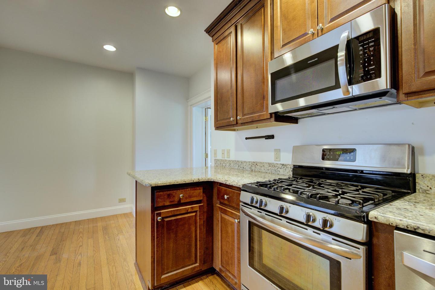 Conshohocken, Pennsylvania, 19428, United States, 4 Bedrooms Bedrooms, ,3 BathroomsBathrooms,Residential,For Sale,1950809