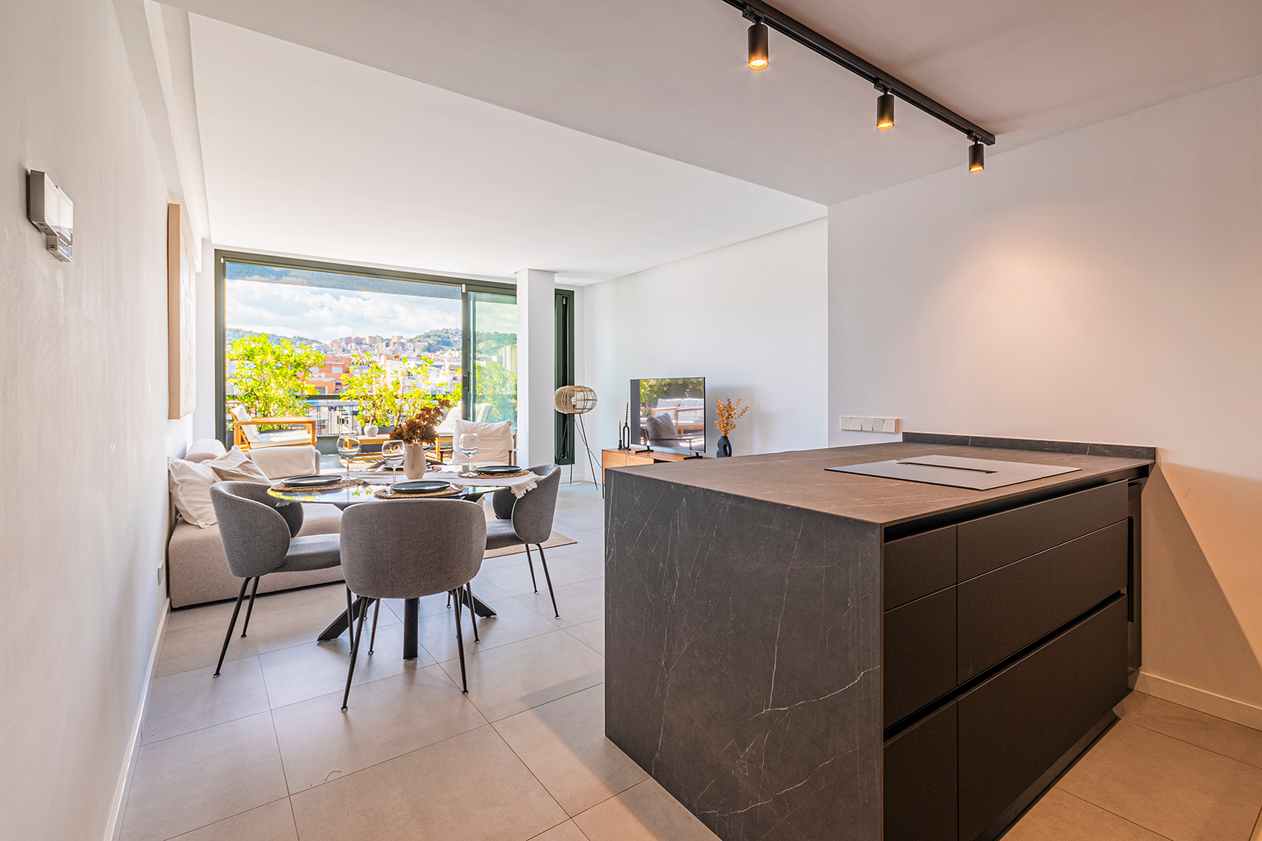  Renovated Penthouse with 2 terraces and views of the Sagrada Familia - 物件實景