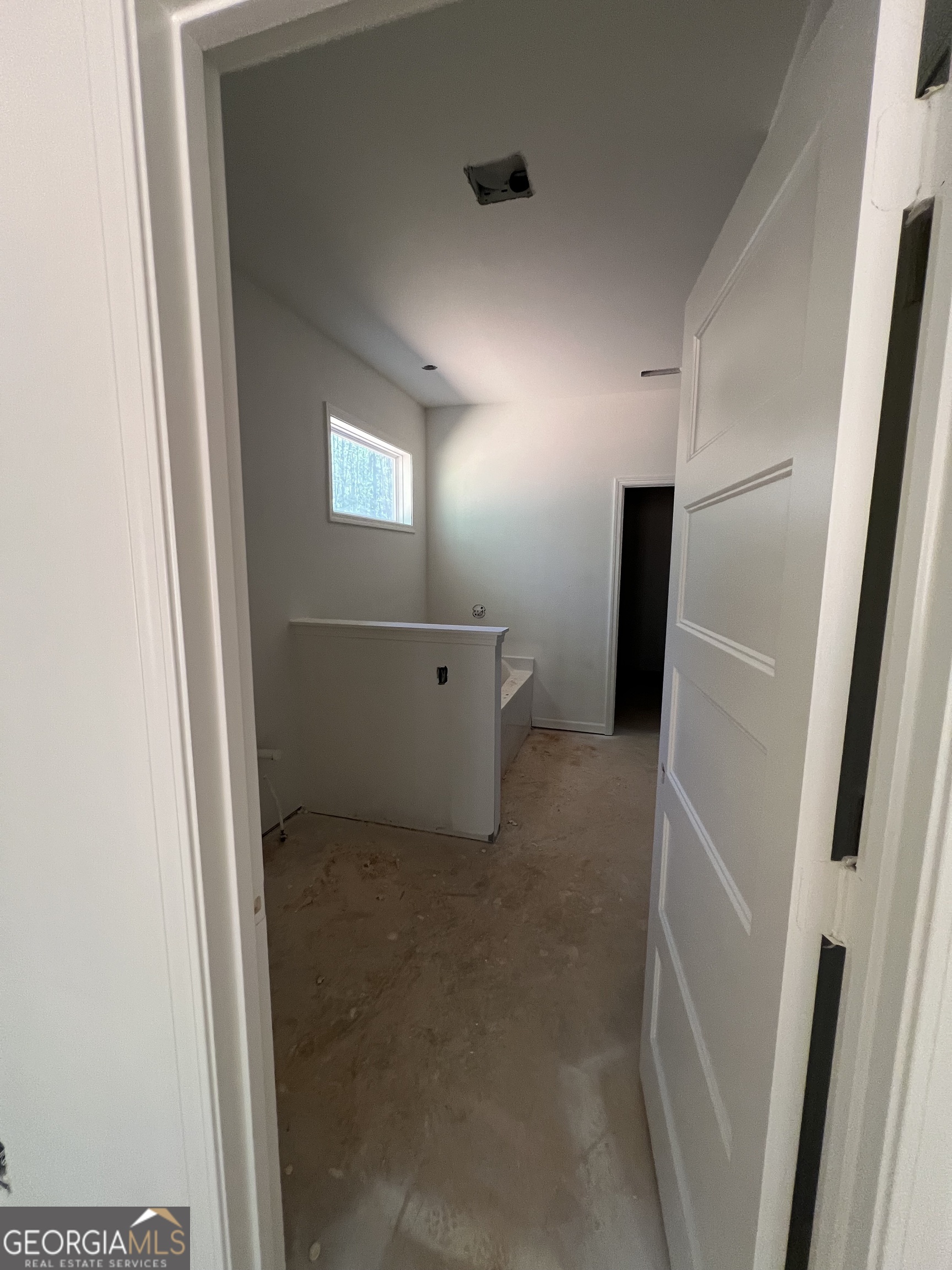 Griffin, Georgia, 30223, United States, 5 Bedrooms Bedrooms, ,4 BathroomsBathrooms,Residential,For Sale,1966245