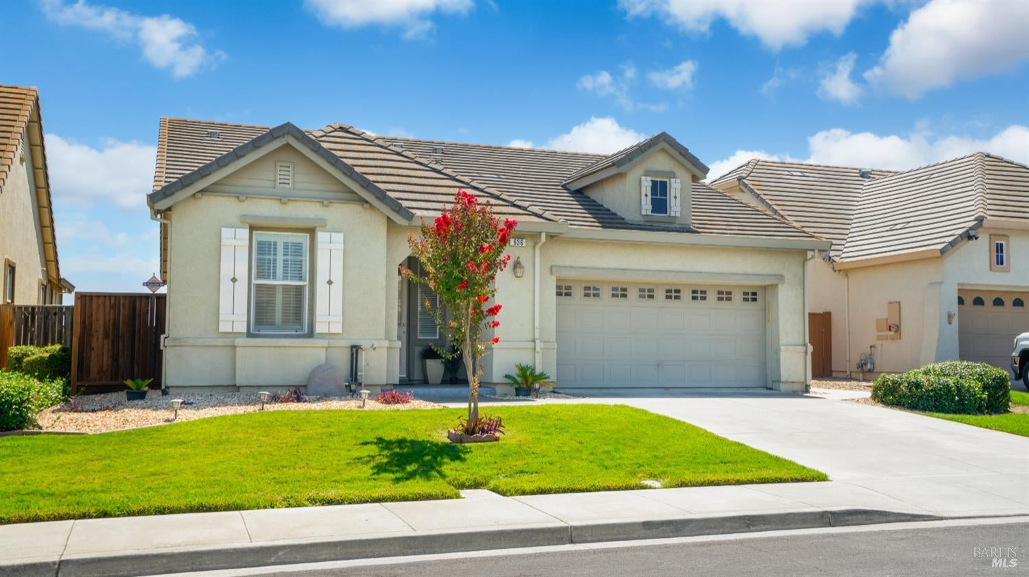 Vacaville, California, 95687, United States, 2 Bedrooms Bedrooms, ,2 BathroomsBathrooms,Residential,For Sale,1911882