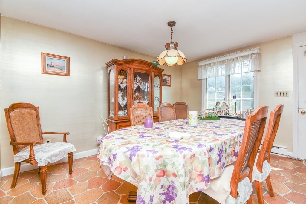 Nahant, Massachusetts, 01908, United States, 4 Bedrooms Bedrooms, ,3 BathroomsBathrooms,Residential,For Sale,1943119