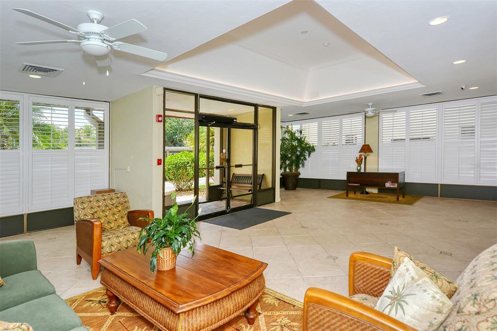 Sarasota, Florida, 34236, United States, 2 Bedrooms Bedrooms, ,2 BathroomsBathrooms,Residential,For Sale,1866330