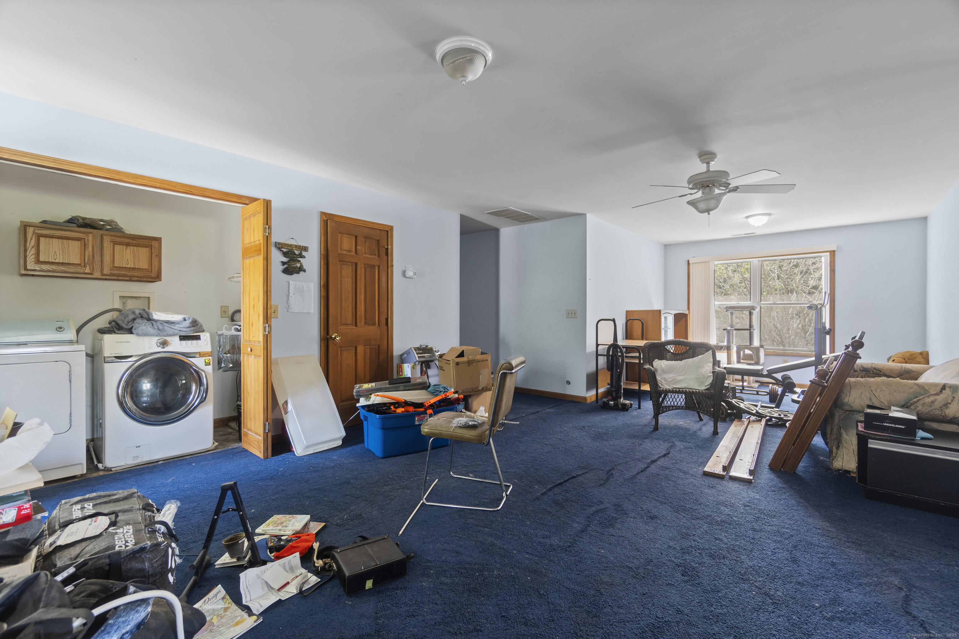 Woodbury, Connecticut, 06798, United States, 6 Bedrooms Bedrooms, ,3 BathroomsBathrooms,Residential,For Sale,1940915
