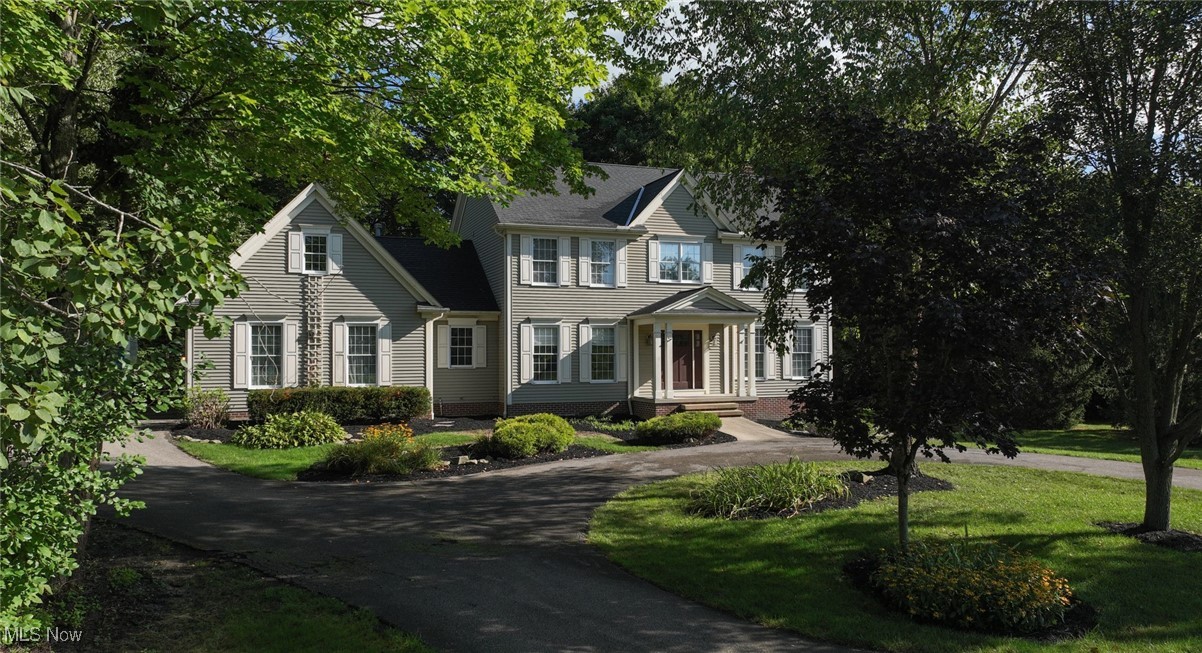 Aurora, Ohio, 44202, United States, 4 Bedrooms Bedrooms, ,4 BathroomsBathrooms,Residential,For Sale,1932632