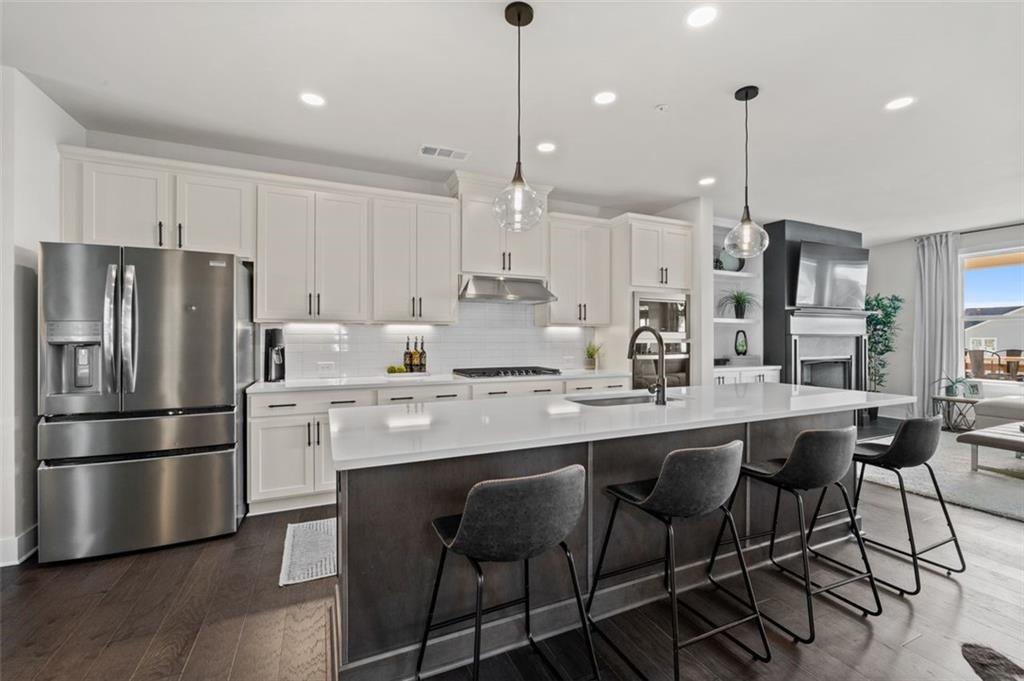 Cumming, Georgia, 30041, United States, 3 Bedrooms Bedrooms, ,4 BathroomsBathrooms,Residential,For Sale,1991085