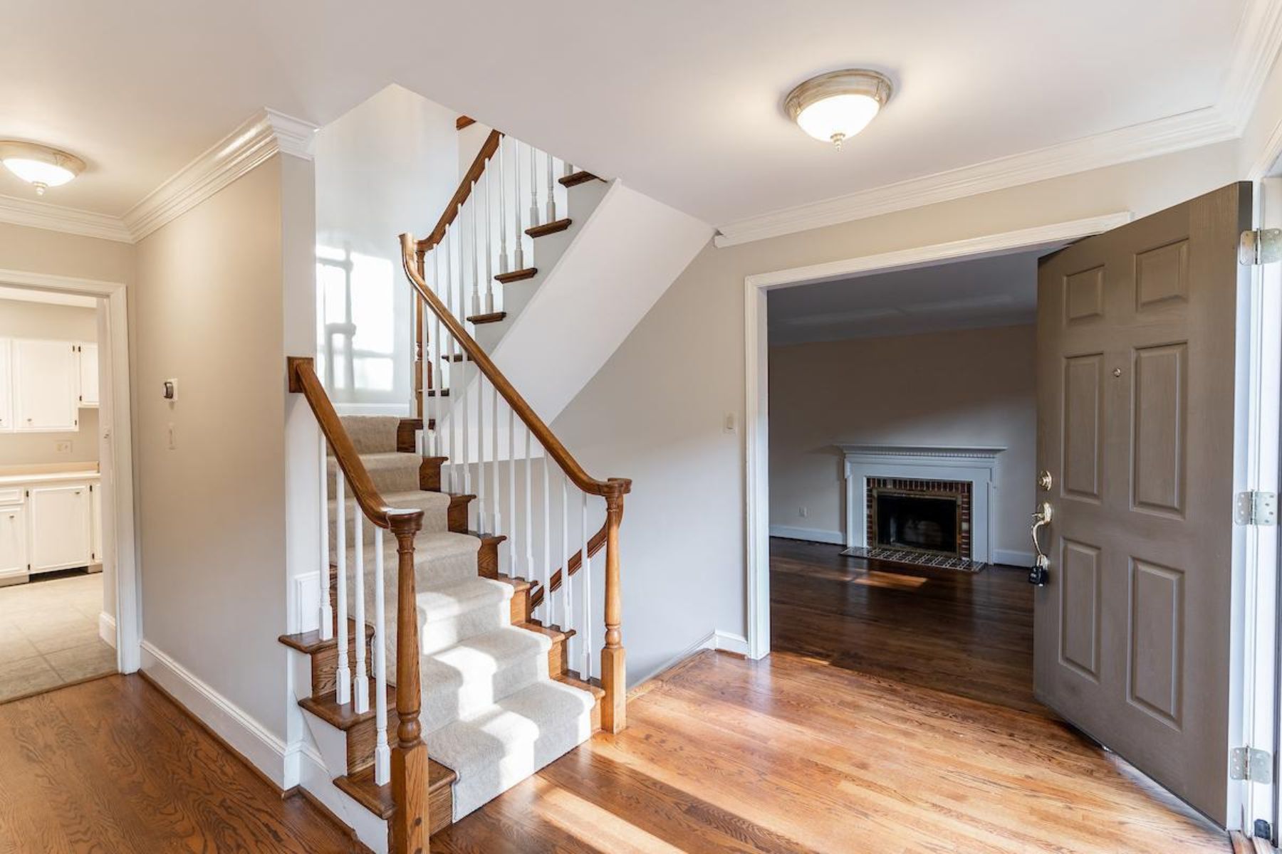  7348 Lewinsville Square Place, Mclean, VA, 22101 - 物件實景
