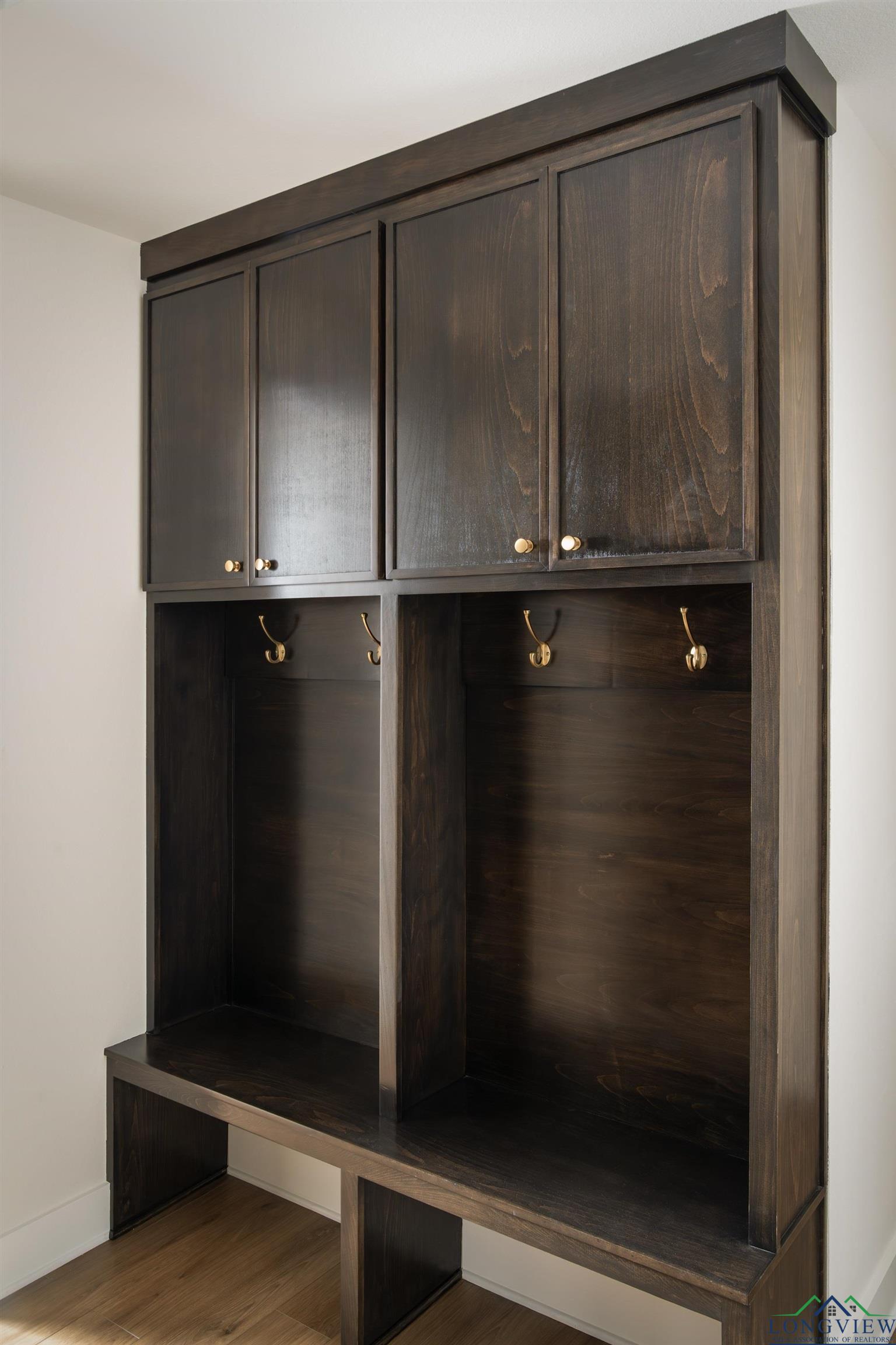 Tatum, Texas, 75691, United States, 4 Bedrooms Bedrooms, ,3 BathroomsBathrooms,Residential,For Sale,1993478