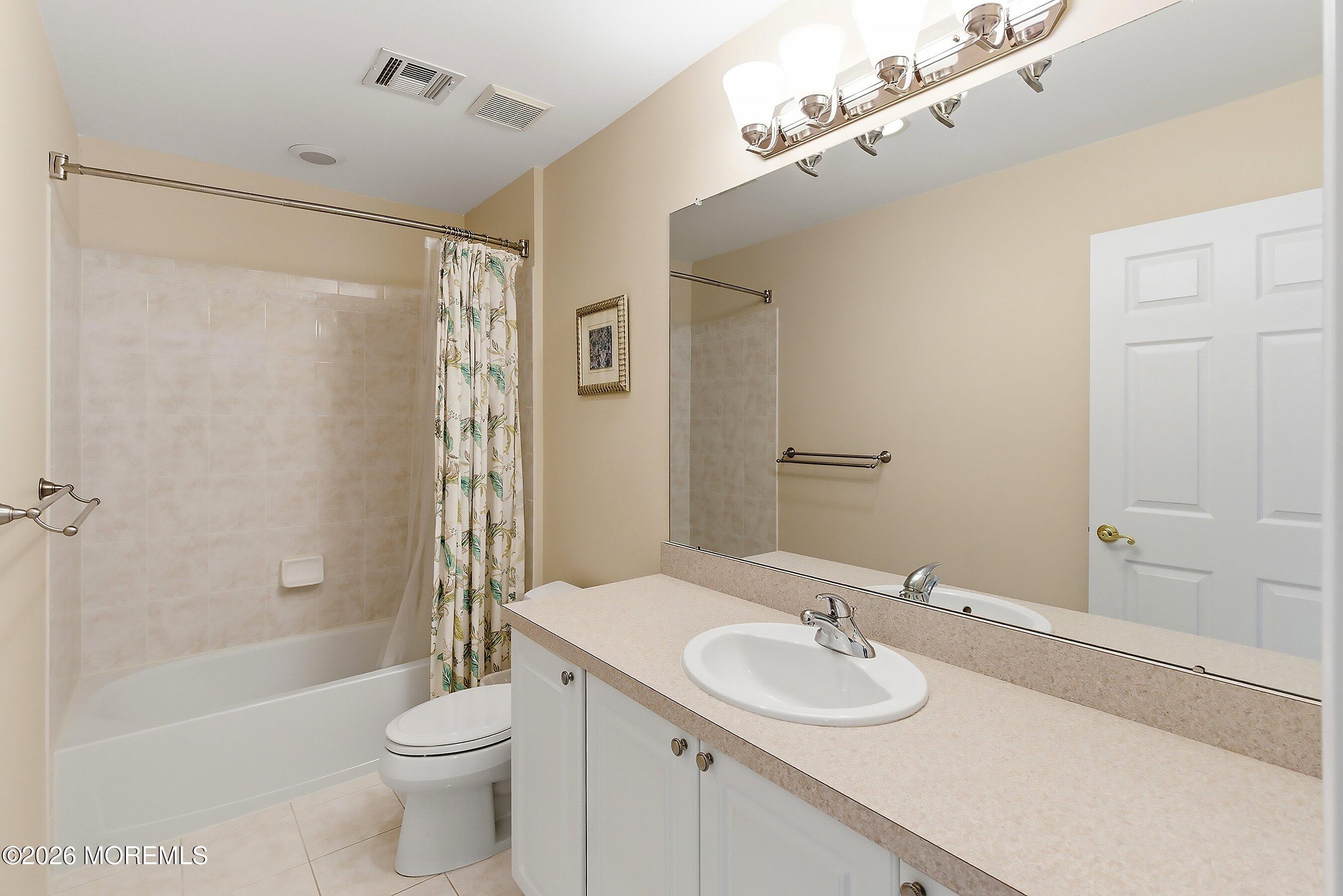 Manchester, New Jersey, 08759, United States, 5 Bedrooms Bedrooms, ,3 BathroomsBathrooms,Residential,For Sale,2040445