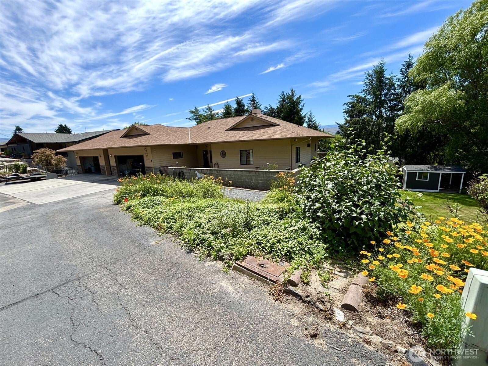 Wenatchee, Washington, 98801, United States, 5 Bedrooms Bedrooms, ,4 BathroomsBathrooms,Residential,For Sale,1723566
