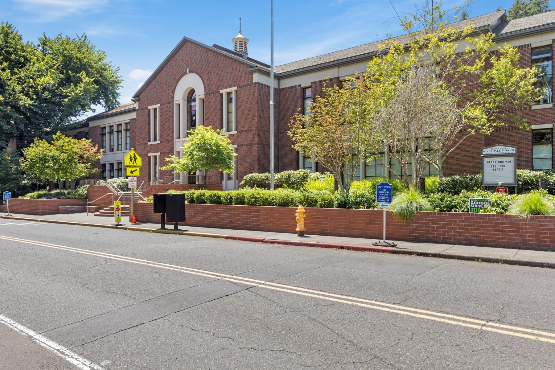  10505 S HEDLUND AVE Portland, OR 97219 - 物件實景