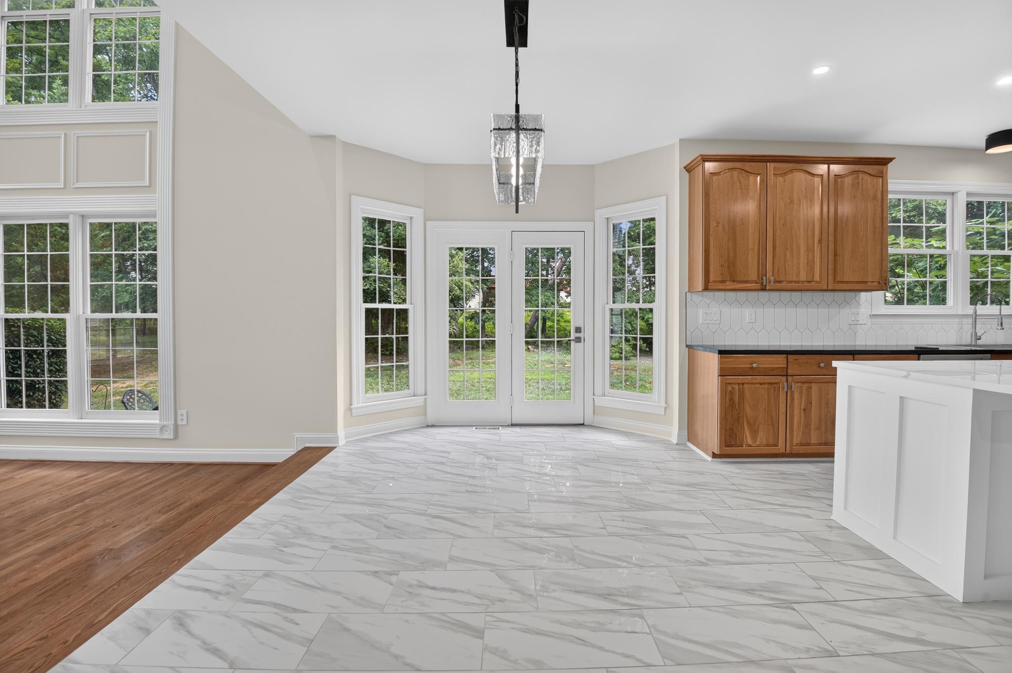  13621 Pine View Lane, Rockville, MD 20850 - 物件實景