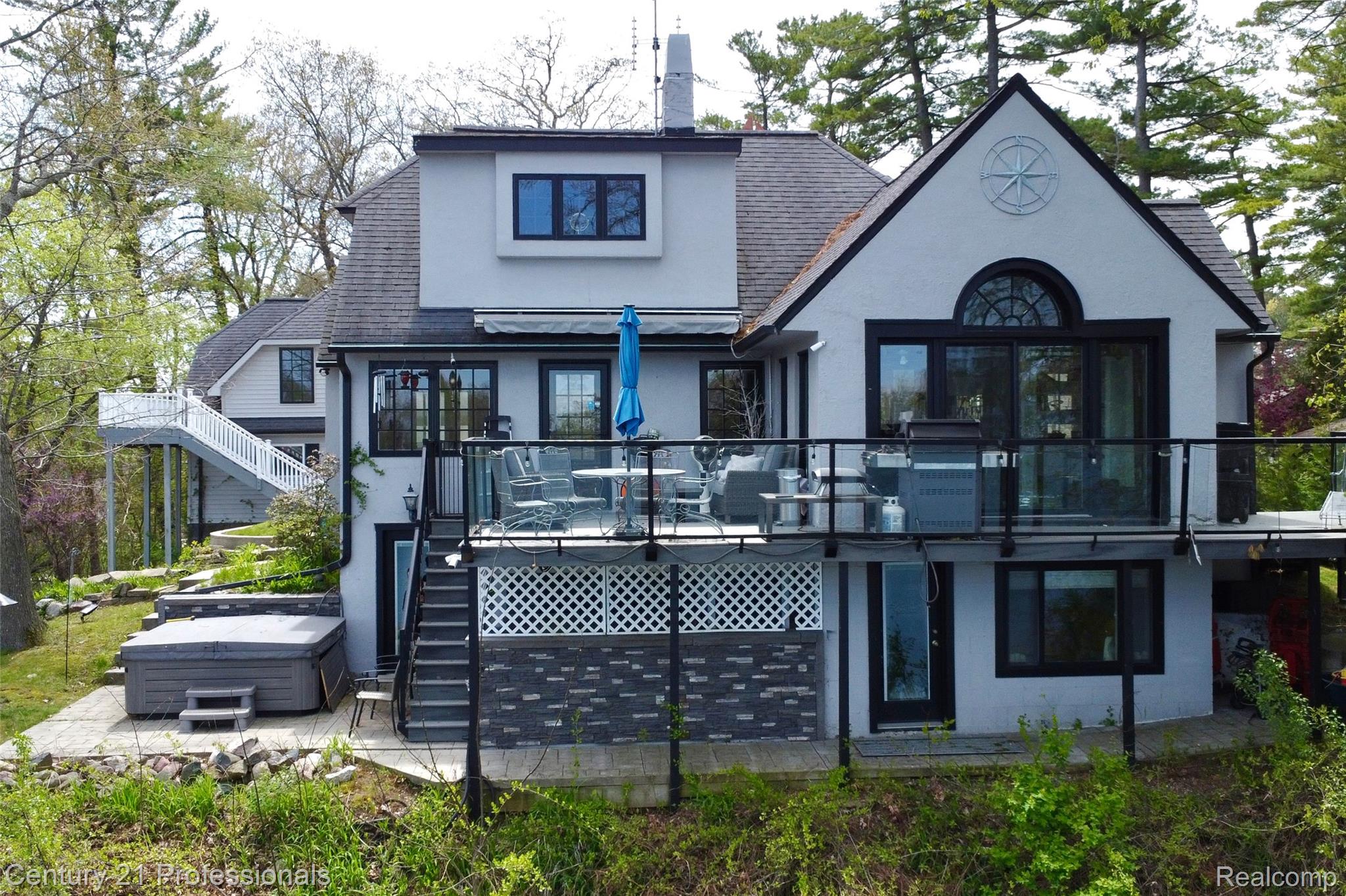 LakeOrion, Michigan, 48362, United States, 2 Bedrooms Bedrooms, ,2 BathroomsBathrooms,Residential,For Sale,2005398