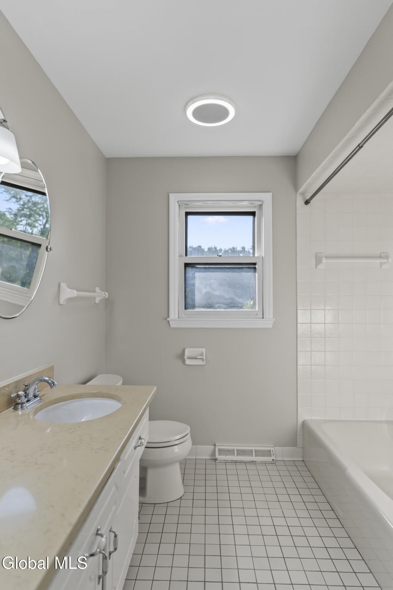 Niskayuna, New York, 12309, United States, 6 Bedrooms Bedrooms, ,4 BathroomsBathrooms,Residential,For Sale,1906999