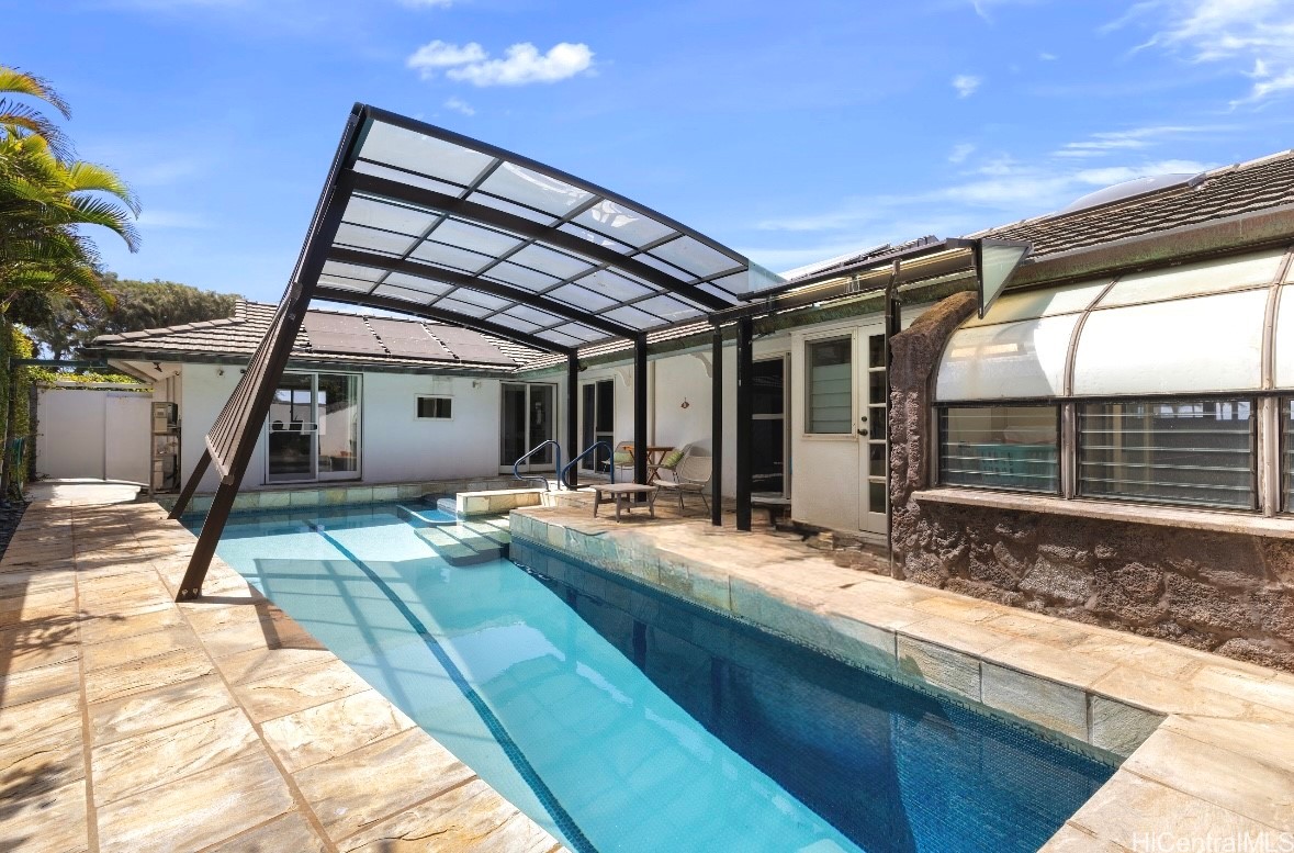 Honolulu, Hawaii, 96816, United States, 4 Bedrooms Bedrooms, ,3 BathroomsBathrooms,Residential,For Sale,1925969