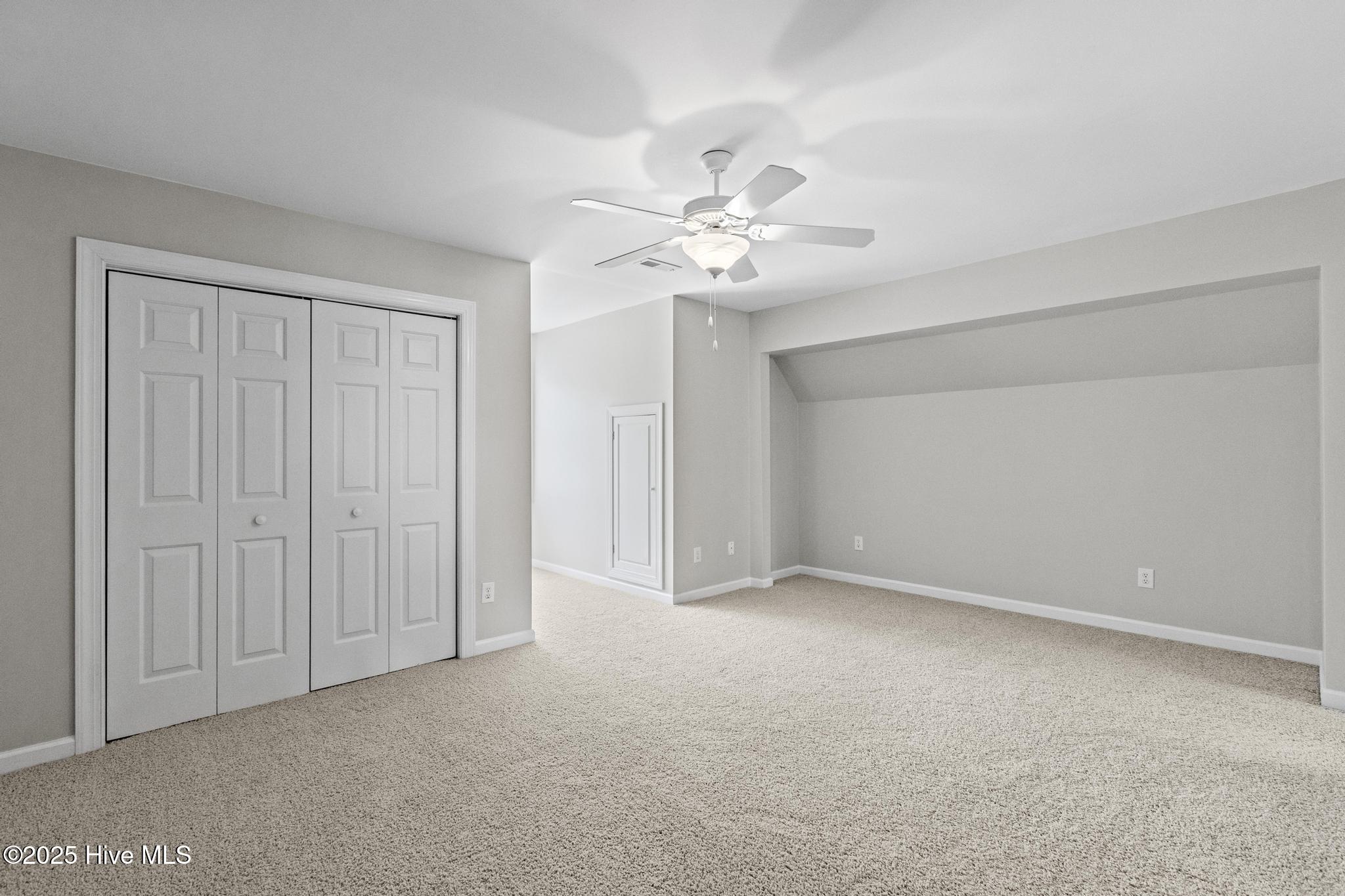Jacksonville, North Carolina, 28540, United States, 4 Bedrooms Bedrooms, ,5 BathroomsBathrooms,Residential,For Sale,1944565