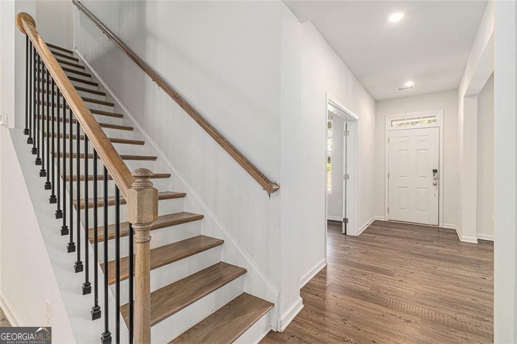 Dacula, Georgia, 30019, United States, 5 Bedrooms Bedrooms, ,4 BathroomsBathrooms,Residential,For Sale,1987186