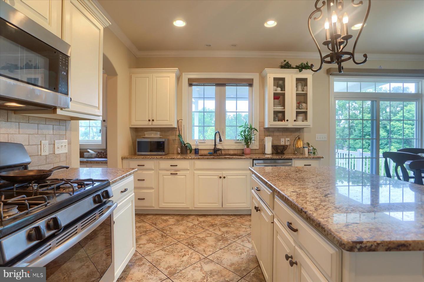 Mechanicsburg, Pennsylvania, 17050, United States, 5 Bedrooms Bedrooms, ,5 BathroomsBathrooms,Residential,For Sale,1910880