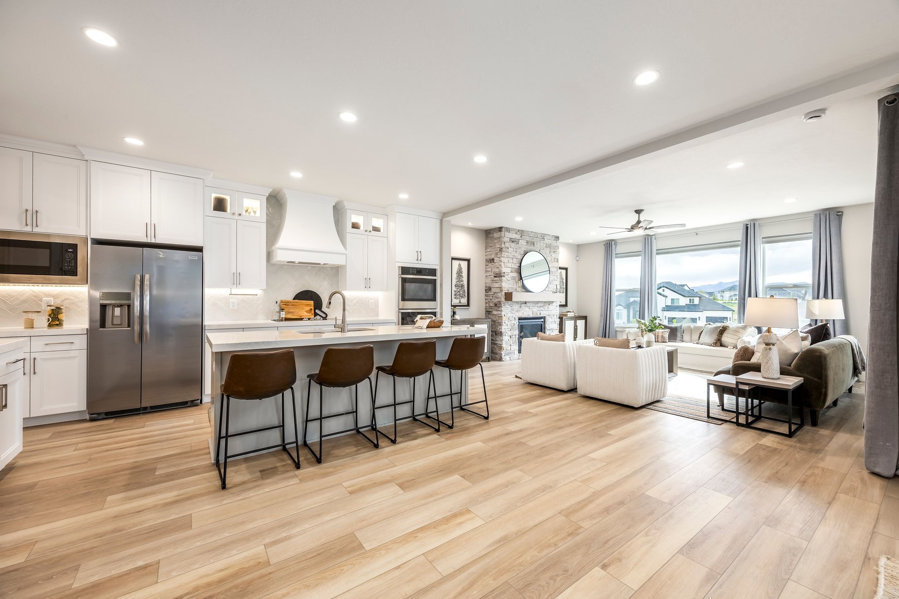  Practically Brand New Home in Highland, with Stunning Mountain Views - 物件實景